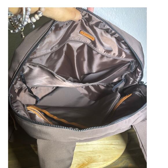 Joan & David Puffer Sport Nylon Duffle Weekender Bag Tote Brown Overnight - Picture 7 of 9